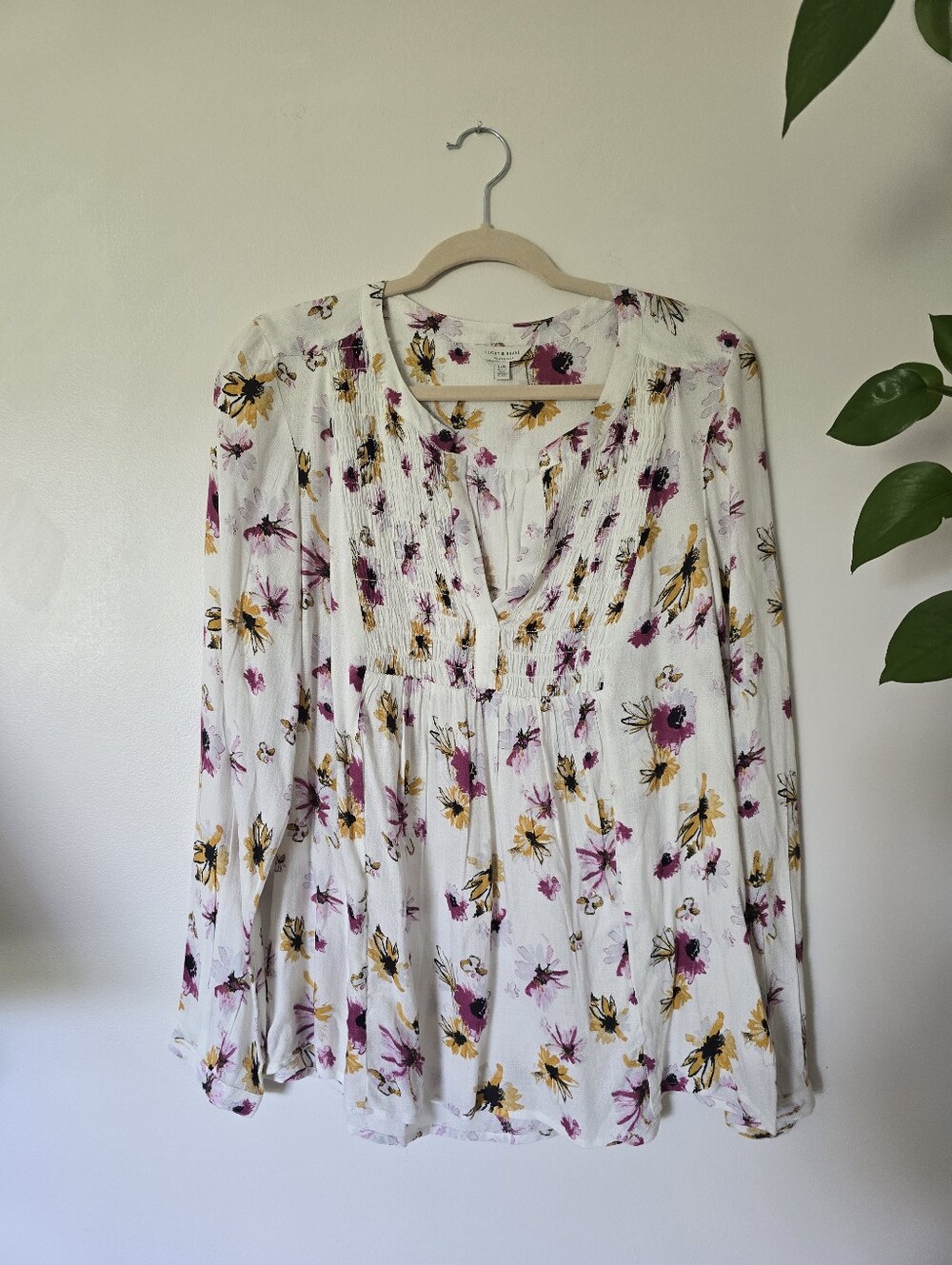 New Lucky Brand Size Large Cream Off White Floral Long Sleeve Flowy Top